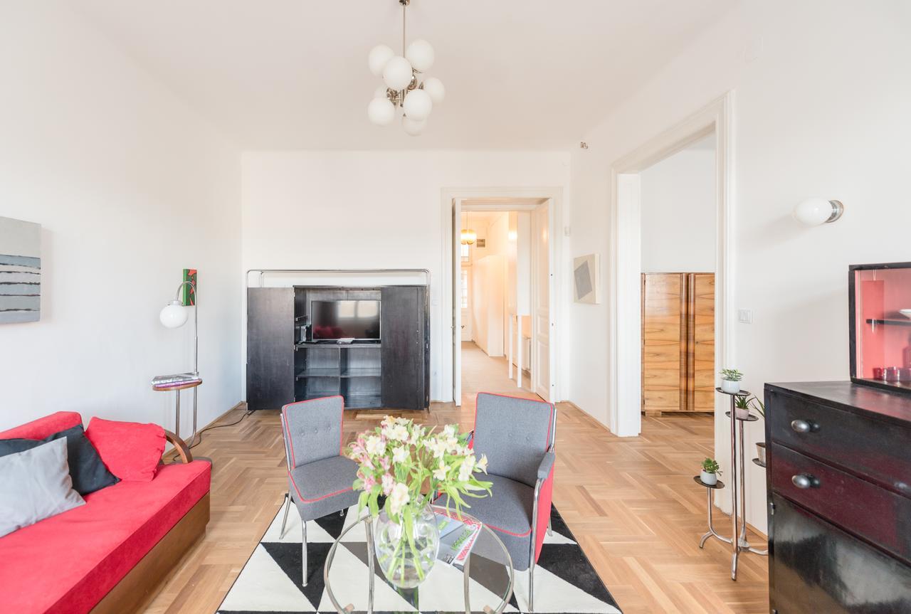 Modern Bauhaus Appartement Boedapest Buitenkant foto